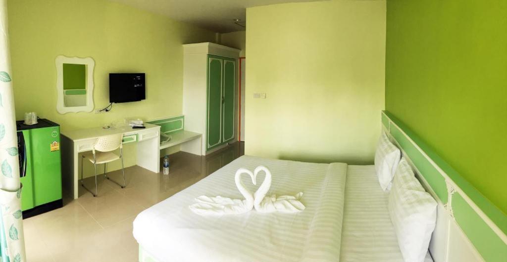 Holland Resort Phuket Kültér fotó