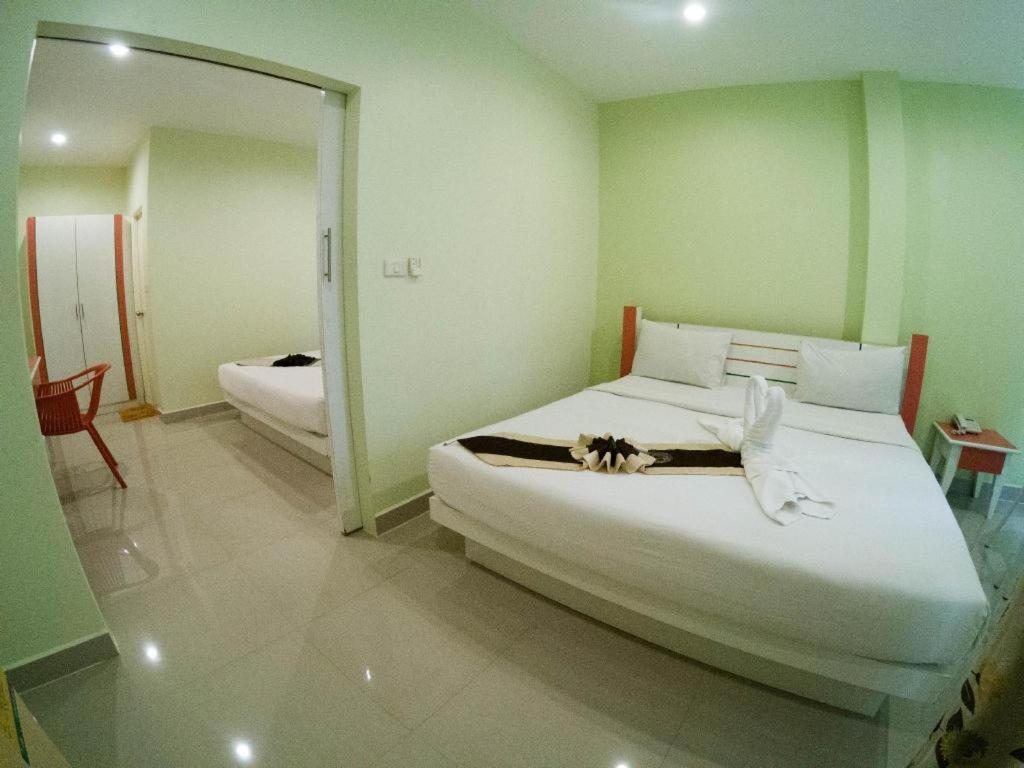 Holland Resort Phuket Kültér fotó
