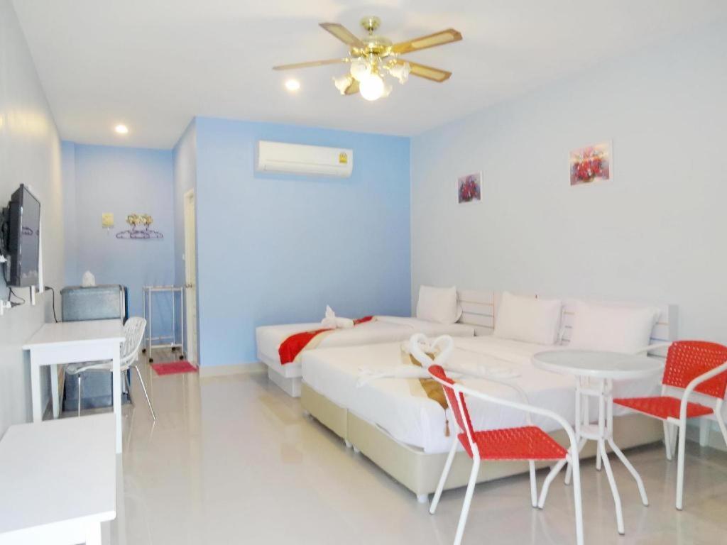 Holland Resort Phuket Kültér fotó