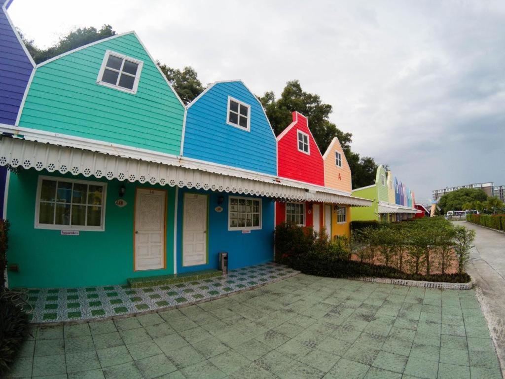 Holland Resort Phuket Kültér fotó
